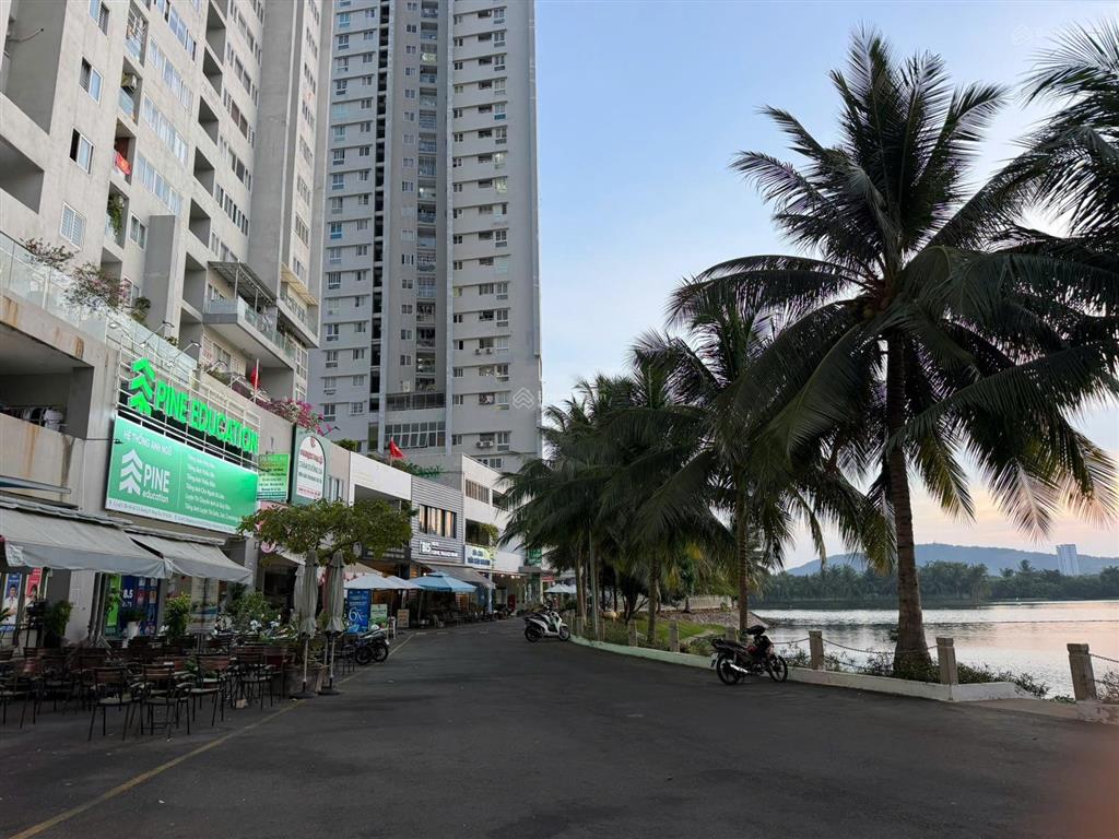 Bán shophouse phoenix diện tích 328m2, có sổ hồng và đang cho thuê 40tr/tháng