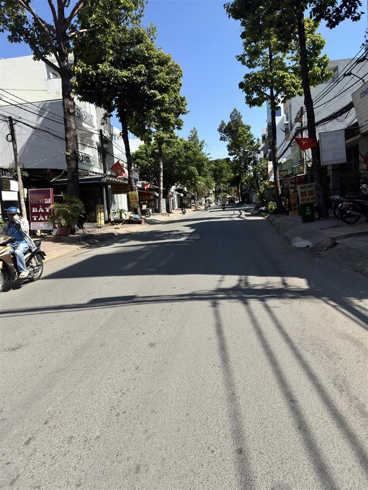 Mặt tiền đường 43  hiệp bình  nhà 1 trệt 1 lầu