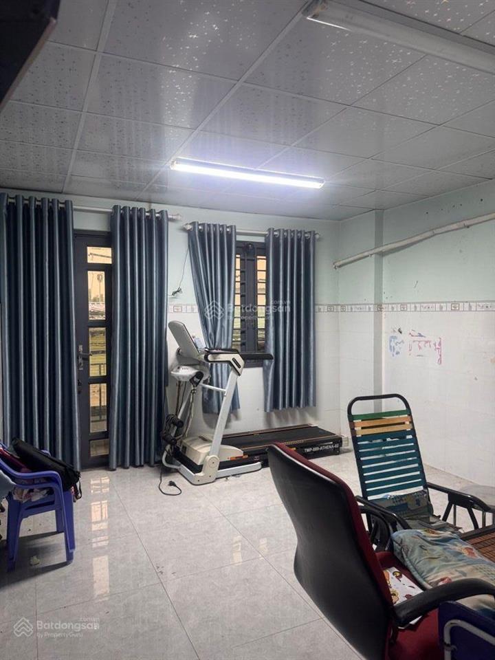 Mặt tiền đường 43  hiệp bình  nhà 1 trệt 1 lầu