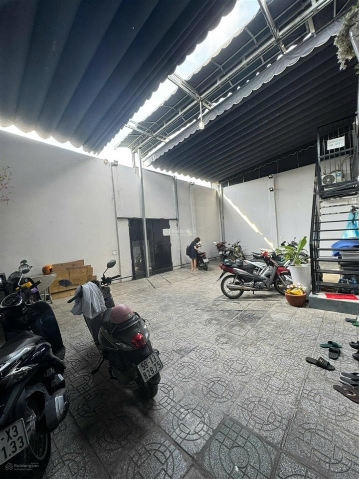 12 tỷ  210m²  căn hộ dịch vụ 5 tầng 20 phòng  linh đông thủ đức. giá siêu mềm