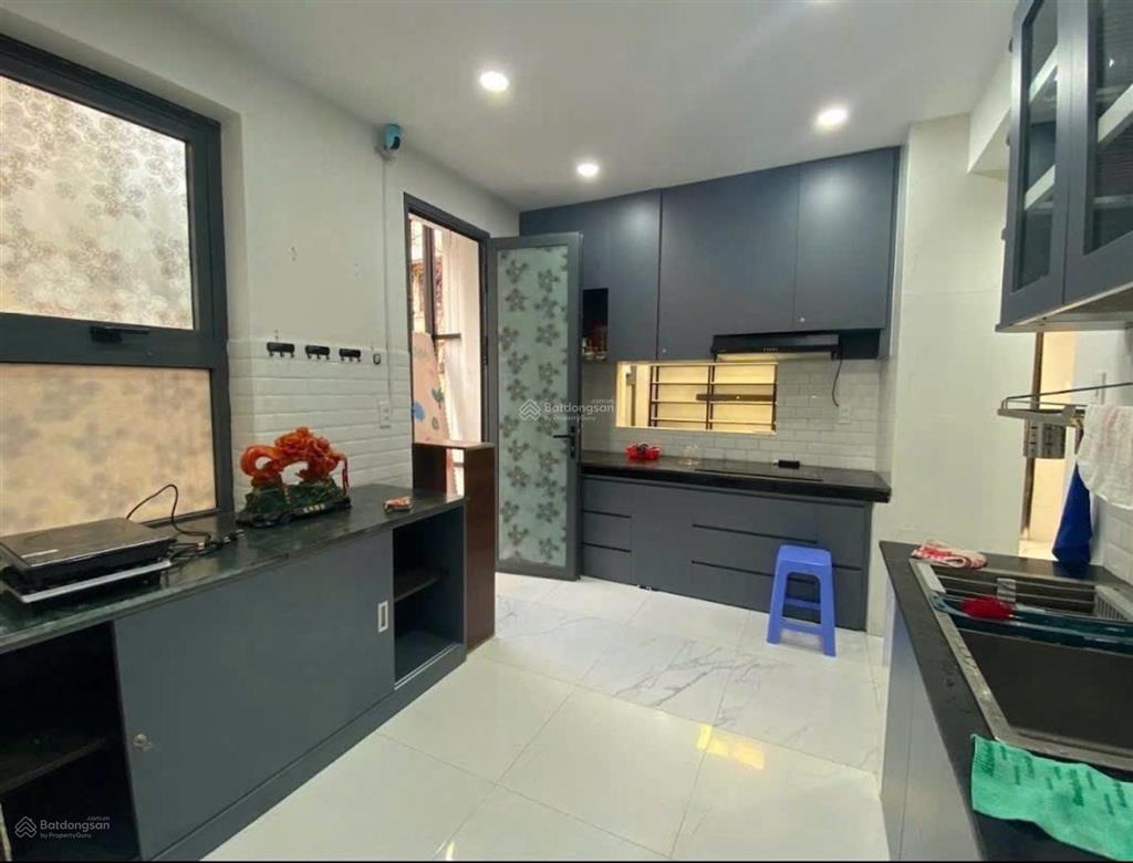12 tỷ  210m²  căn hộ dịch vụ 5 tầng 20 phòng  linh đông thủ đức. giá siêu mềm