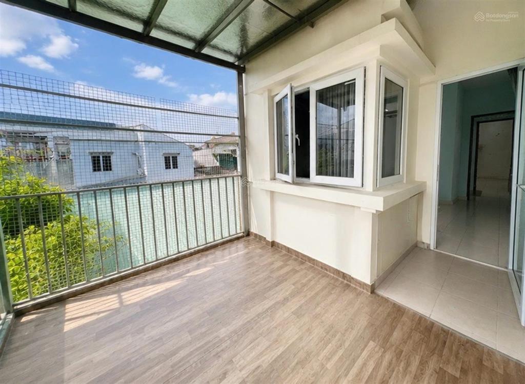 Nhà 1 trệt 1 lầu  đường số 1  gần cầu bình lợi  gigamall . sát vạn phúc city
