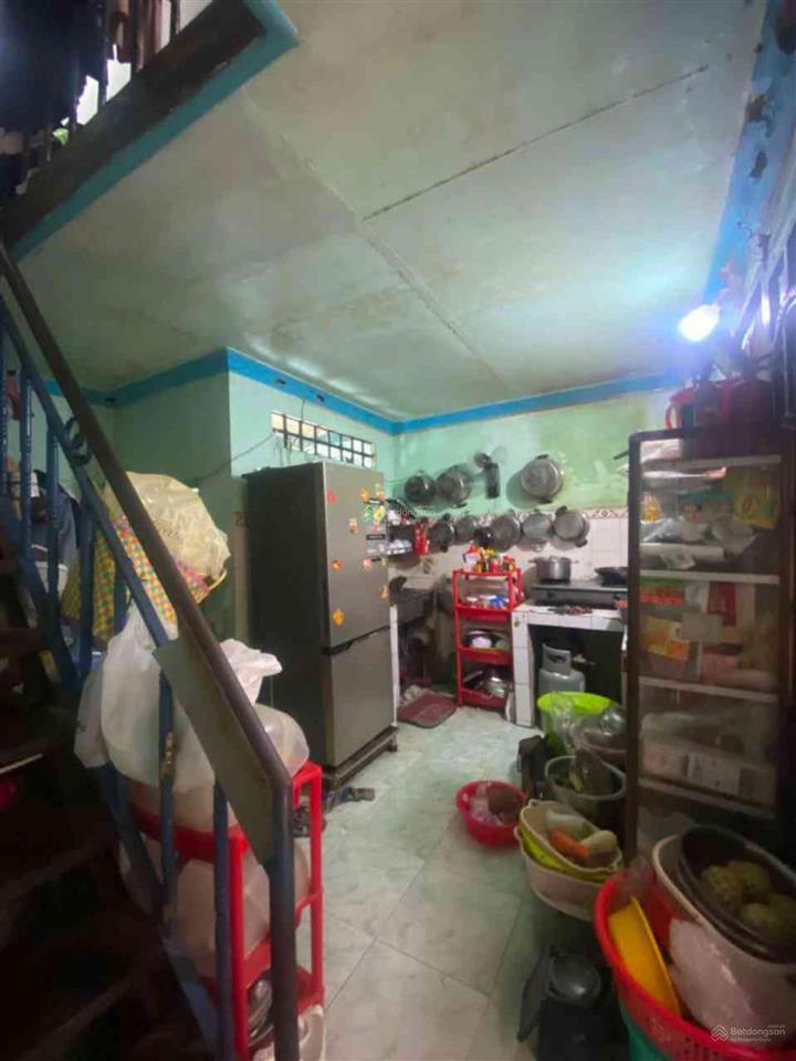 Nhà cũ tiện xây mới 61m2  3.9 tỷ, đường 49 hiệp bình chánh  sát phạm văn đồng