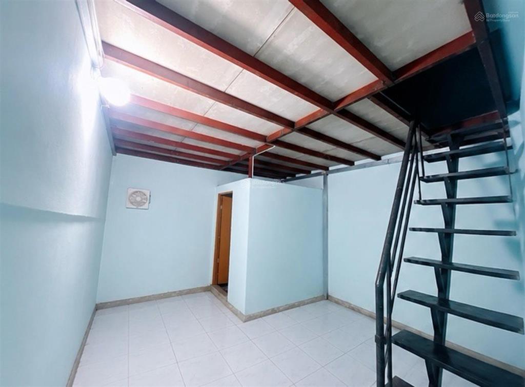 4 tỷ 850 nhà 2 tầng vào ở ngay 55m  ngang hơn 5m  đường ô tô ngay co.op mart thủ đức