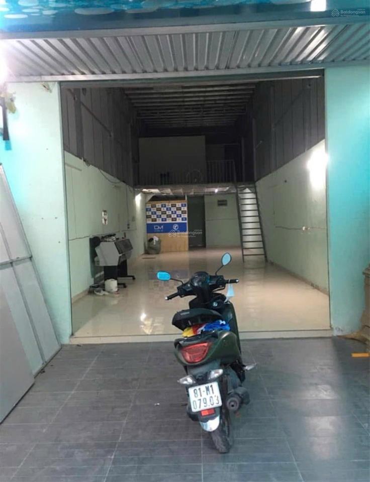 Sát lê văn việt  85m2  3 tỷ 950  hẻm xe hơi tới cửa