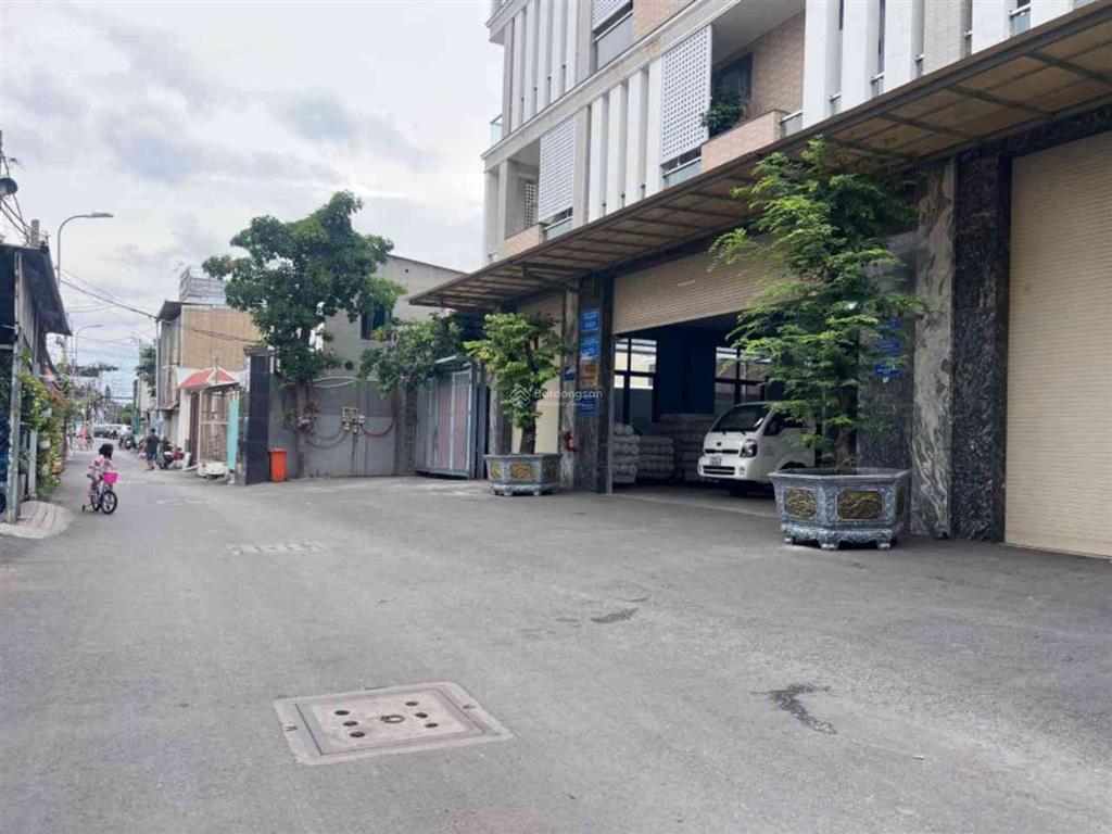 Hẻm xe hơi tráng nhựa cực đẹp  80m2  đối diện vạn phúc city  hẻm đường ql 13  sổ riêng