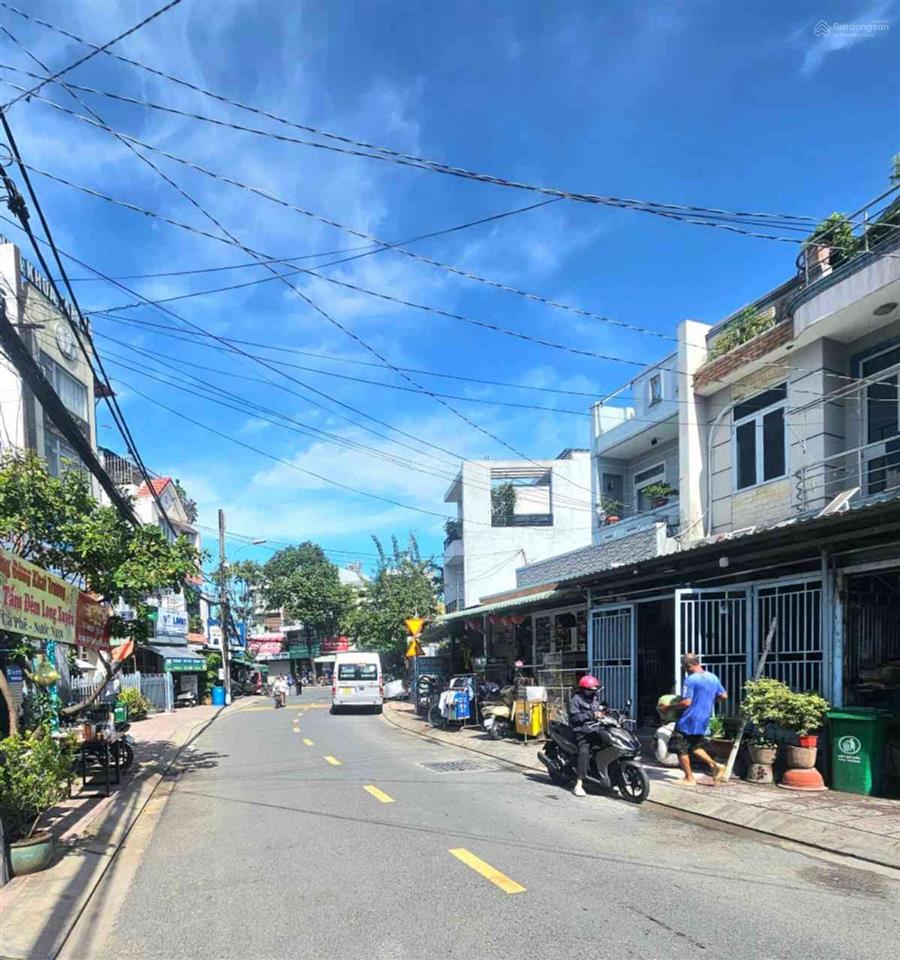 Mặt tiền kinh doanh sầm uất đường số 10  linh đông thủ đức  2 tỷ 750  thương lượng chính chủ