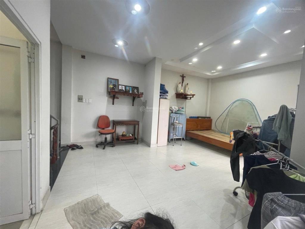 7 tỷ 175 100m ngang hơn 8m nhà 3 tầng kiên cố sát vạn phúc city  hẻm xe hơi đậu cửa