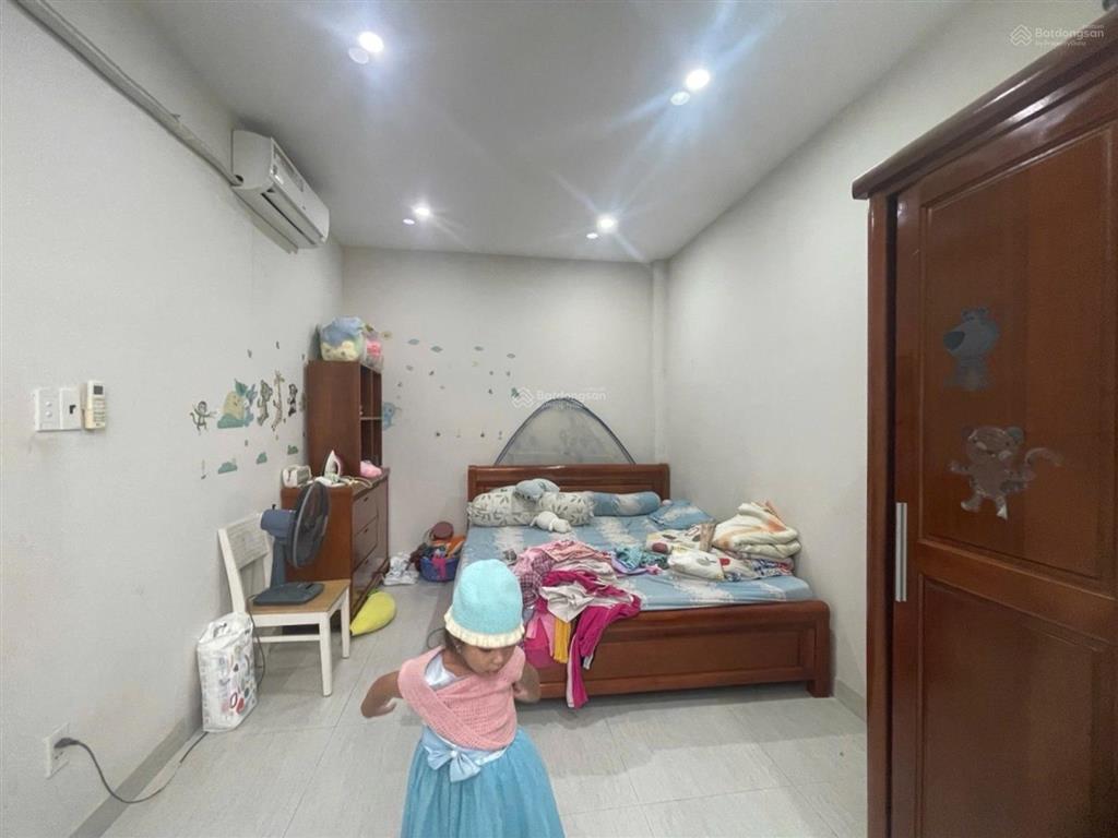 7 tỷ 175 100m ngang hơn 8m nhà 3 tầng kiên cố sát vạn phúc city  hẻm xe hơi đậu cửa