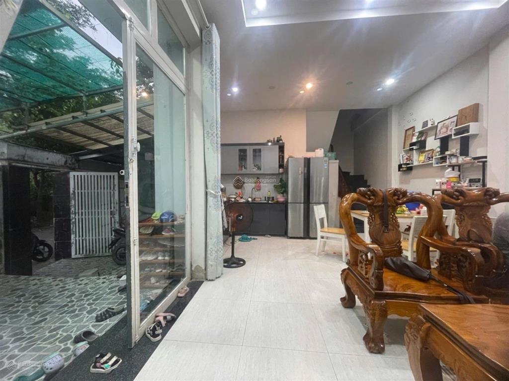 7 tỷ 175 100m ngang hơn 8m nhà 3 tầng kiên cố sát vạn phúc city  hẻm xe hơi đậu cửa