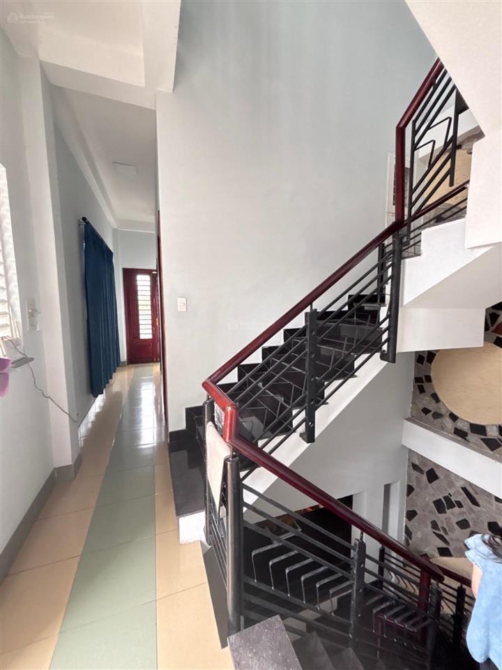 Nhà 3 tầng, 65m², hẻm xe hơi rộng 5m, 100m ra ql52, gần phạm văn đồng