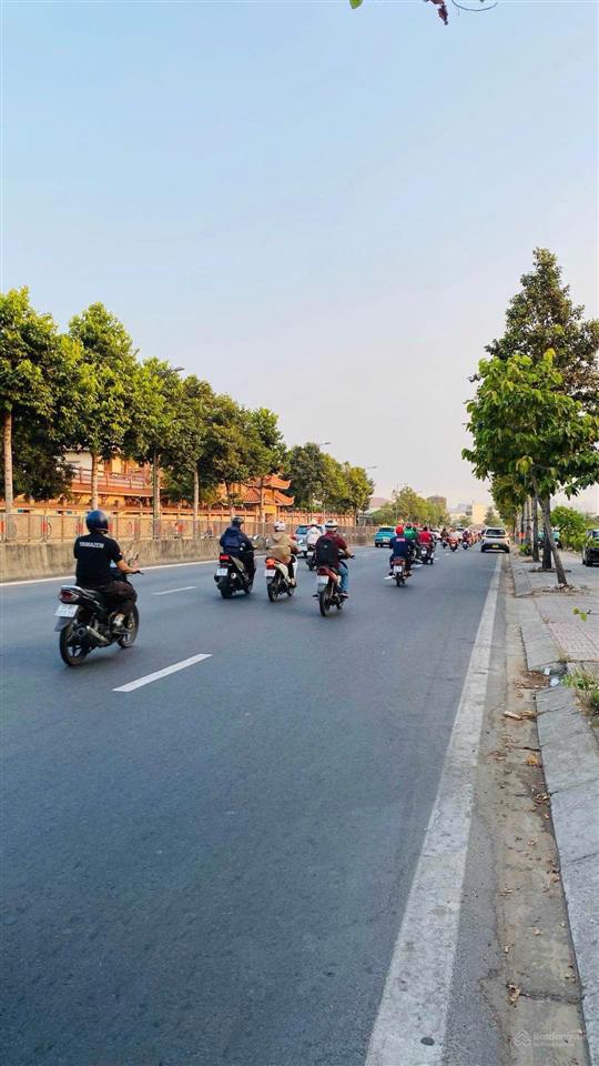 7 tỷ  145m2  ngang gần 10m  full thổ cư  hẻm xe hơi tới cửa  đường hiệp bình