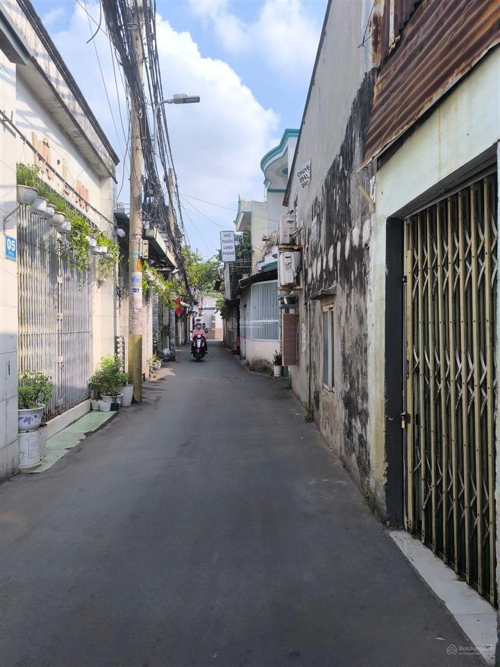 90m²  gần phạm văn đồng  hẻm ô tô tới cửa  nhà 2 tầng ở ngay nở hậu tài lộc
