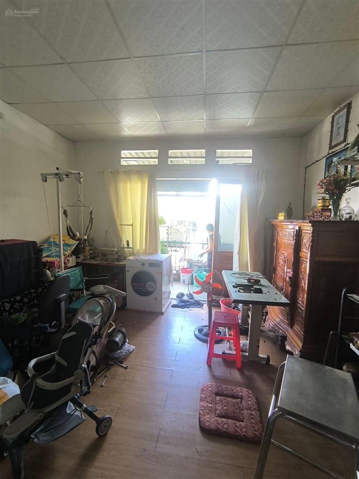 90m²  gần phạm văn đồng  hẻm ô tô tới cửa  nhà 2 tầng ở ngay nở hậu tài lộc