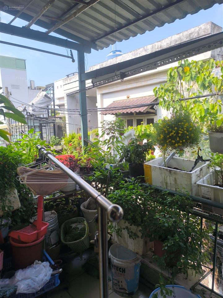 90m²  gần phạm văn đồng  hẻm ô tô tới cửa  nhà 2 tầng ở ngay nở hậu tài lộc
