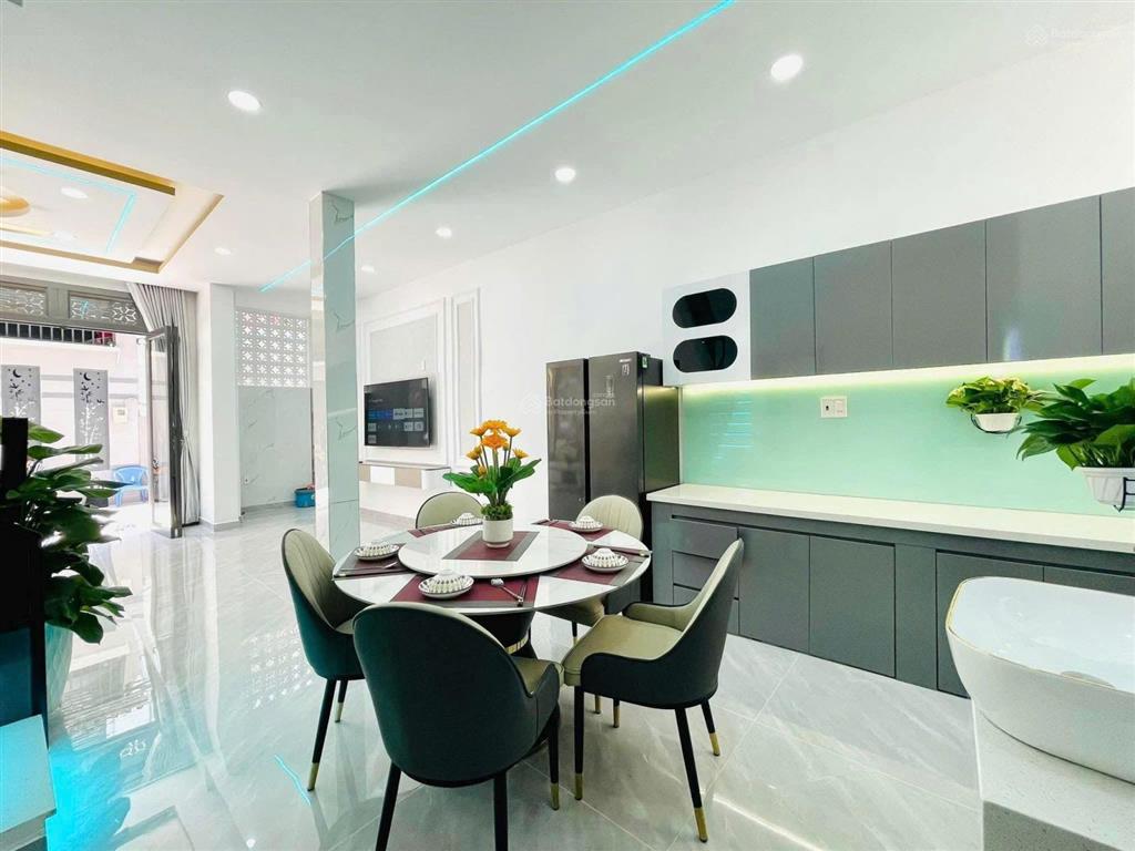 Nhà đẹp nguyễn kiệm p6 gò vấp 48,7m 3 tầng 3pn giá chỉ 3 tỷ 050, dọn vào ở ngay (tl)