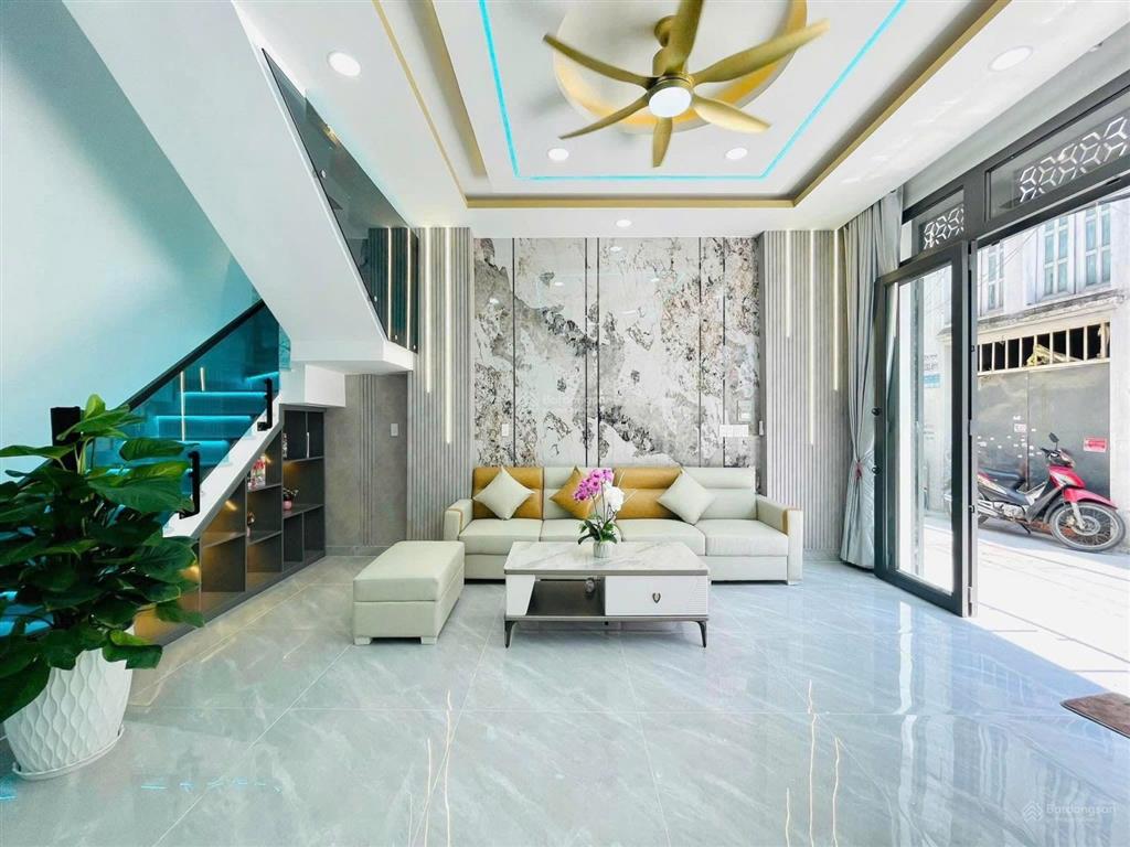 Nhà đẹp nguyễn kiệm p6 gò vấp 48,7m 3 tầng 3pn giá chỉ 3 tỷ 050, dọn vào ở ngay (tl)