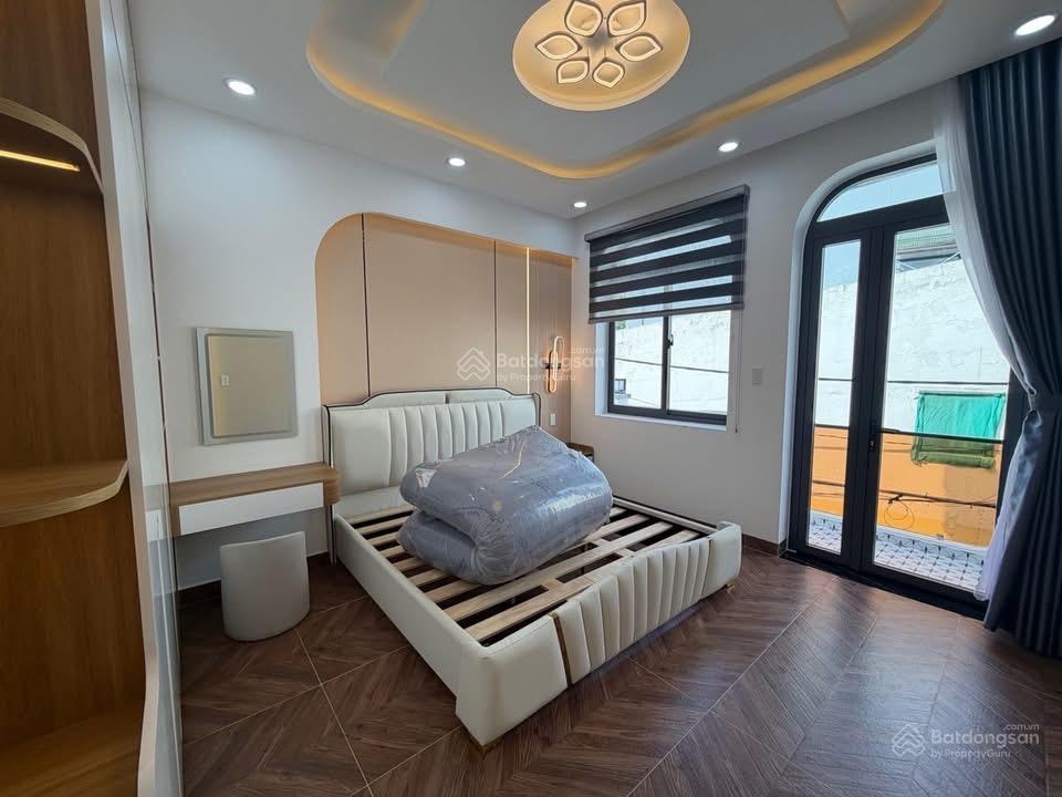 Bán nhà nguyễn văn đậu bt có hợp đồng cho thuê giá 3 tỷ 8 ( còn tl )