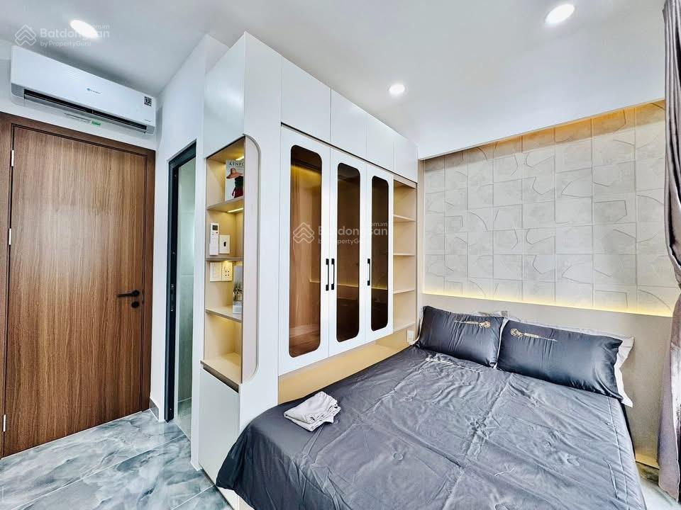 Nhà đẹp nguyễn văn công gv 5 tỷ 350  ngang 5m  4 pn 3 wc