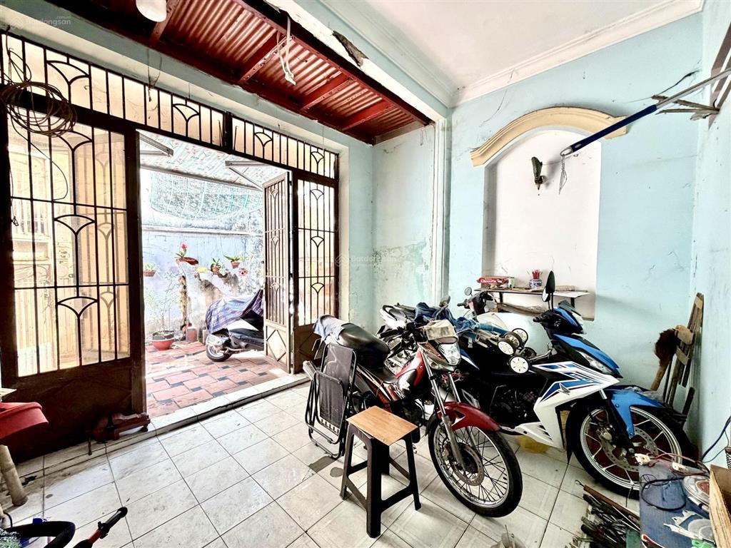 Giáp bình thạnh, 80m2, 2 tầng, sát mặt tiền nguyên hồng, tiện xây mới, 6 tỷ 99