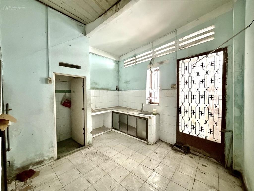 Giáp bình thạnh, 80m2, 2 tầng, sát mặt tiền nguyên hồng, tiện xây mới, 6 tỷ 99