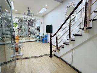 Chính chủ cần cho thuê nhà nguyên căn 26m x 4 tầng, số 105 đường bạch đằng, phường hồng hà, hà nội