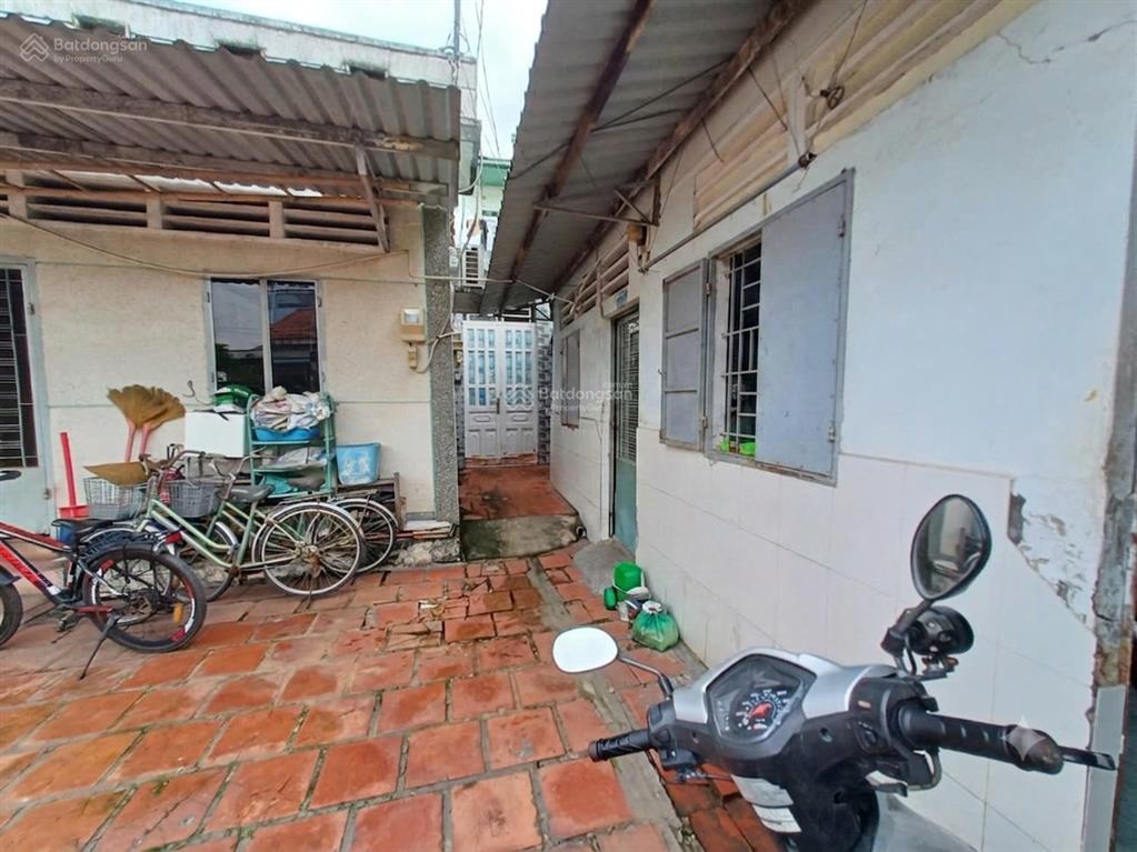 Bán nhà hẻm trần thị điệu, thủ đức. diện tích 200m2, được sử dụng gần 350m2. giá 6.5 tỷ