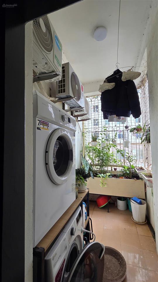 Căn hộ 2pn, 1wc, 61.77m2 tại đơn nguyên 1, 2,7 tỷ, bán gấp