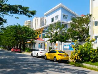 Nhà đẹp gần ueh & văn hiến 5x20 4pn master sân thượng