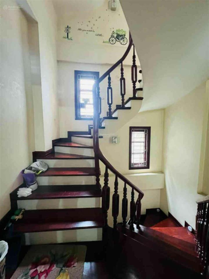 Bán nhà phú diễn 42m, 5 tầng, ô tô đỗ hai mặt đường, hơn 12 tỷ, chủ thiện chí, còn thương lượng m