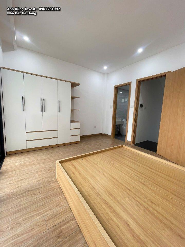 Bán nhà Đồng Nhân 31m², 4 tầng, mặt tiền rộng, Gần Trường, Chợ 300 m— 5.2 tỷ