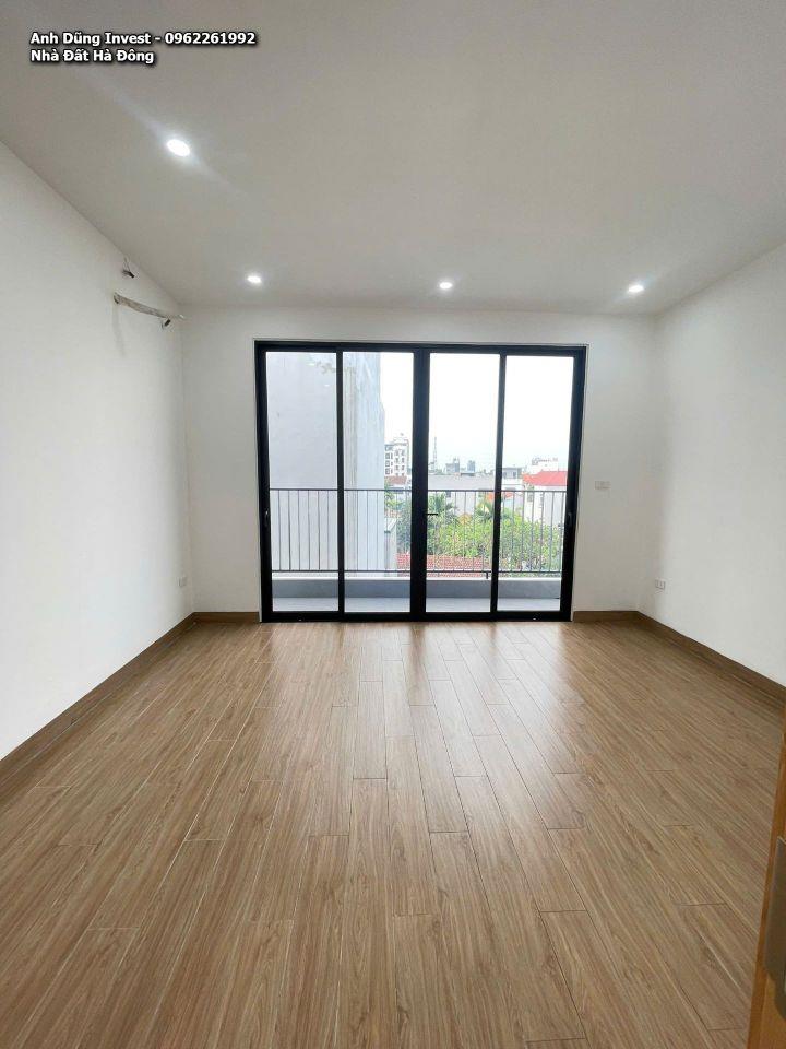Bán nhà Đồng Nhân 31m², 4 tầng, mặt tiền rộng, Gần Trường, Chợ 300 m— 5.2 tỷ