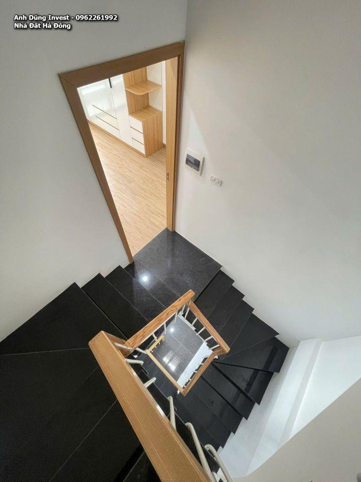 Bán nhà Đồng Nhân 31m², 4 tầng, mặt tiền rộng, Gần Trường, Chợ 300 m— 5.2 tỷ