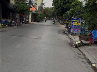 mặt đường trại lẻ,  cam kết siêu hiếm siêu đẹp nội đô thành phố hải phòng ô tô đánh võng
