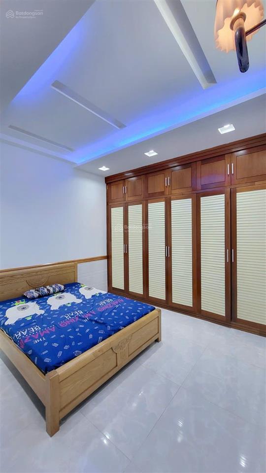 Cho thuê nhà 8m mặt tiền đường ven biển. đầy đủ nội thất cao cấp, 6 phòng ngủ, 5 phòng tắm