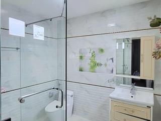 Cho thuê nhà 8m mặt tiền đường ven biển. đầy đủ nội thất cao cấp, 6 phòng ngủ, 5 phòng tắm