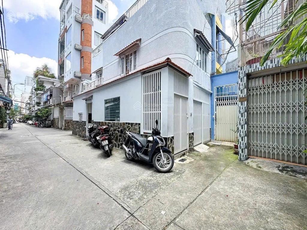 Bán nhà cầu kho  lô góc 3 mặt thoáng hxh  trung tâm trần hưng đạo quận 1  49m2  8.5t