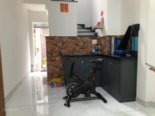 Nhà đẹp hai mặt hẻmcách mt nguyễn cảnh chân 30m 8.8t