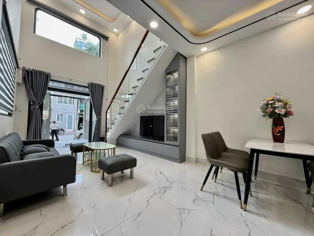 Mặt tiền dương bá trạc lô góc  cầu nguyễn văn cừ  60m²  kinh doanh đỉnh  8.5t