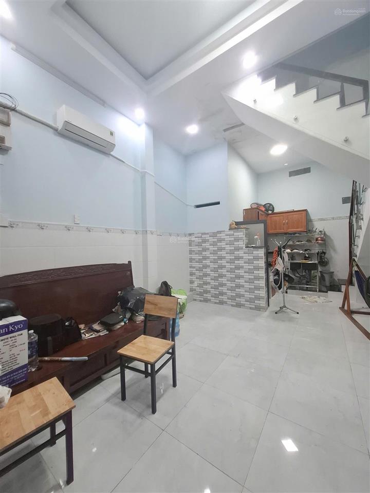 Hxh đỗ cửa trần văn đang q3  ngang 4.3m hiếm  nhà 2 tầng ở ngay  6.5 tỷ