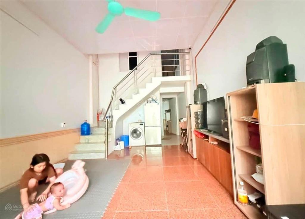 Chỉ 2,5 tỷ sở hữu nhà riêng quang minh, full thổ cư, ở ngay, vị trí đẹp, một trong số ít,