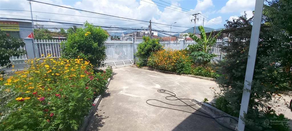 Nhà và đất. 890 m2. 18 tỷ. business opportunity.