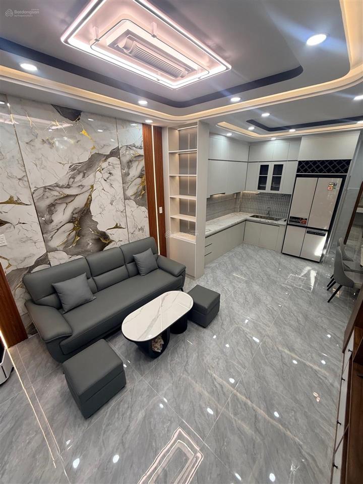 Lý thường kiệt tân bình, ngay chợ ông hoàng,2tầng btct, 52m2, hẻm xe hơi, nhỉnh 7 tỷ tl