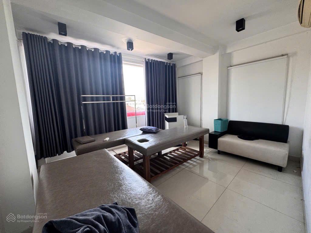 Hàng hiếm mặt chợ hàn  nguyễn thái học nhà 7 tầng có hđ thuê 90tr/th