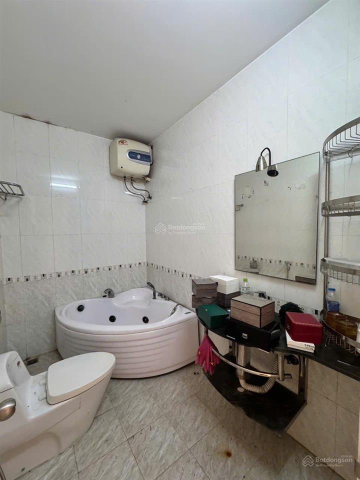 Hàng hiếm mặt chợ hàn  nguyễn thái học nhà 7 tầng có hđ thuê 90tr/th