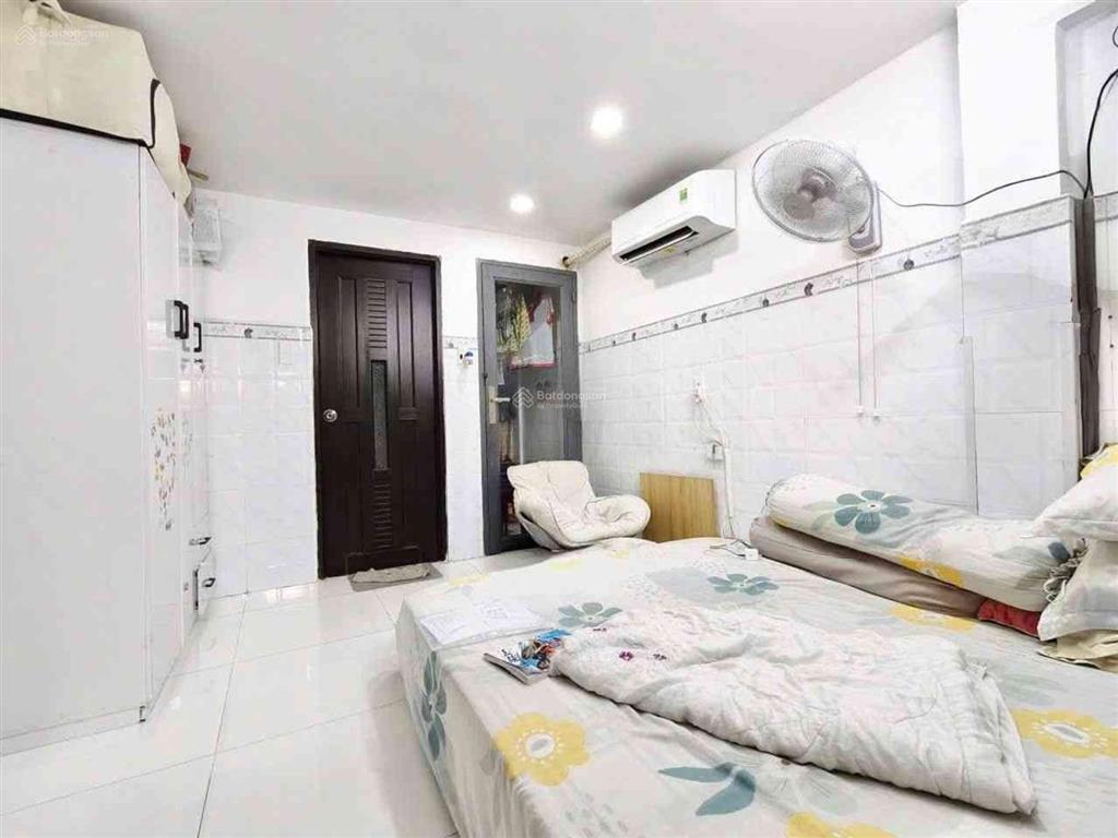 Bán gấp nhà hxh lạc long quân quận 11  40m  4 tầng  4pn  nhà mới ở ngay