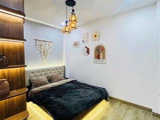 Bán nhà mới siêu đẹp vừa hoàn thiện nở hậu oto để trước nhà