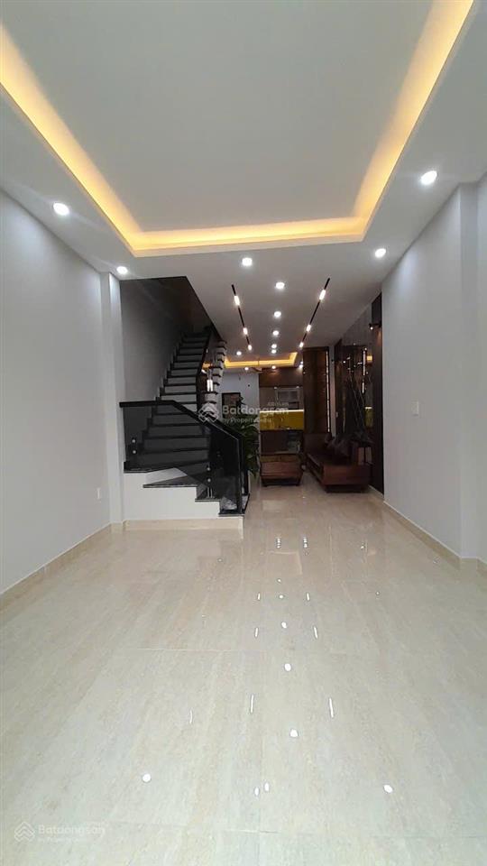 Nhà xây mới , độc lập , ngõ thông tại hùng vương, hồng bàng, ô tô đỗ cửa, chỉ 3.35 tỷ