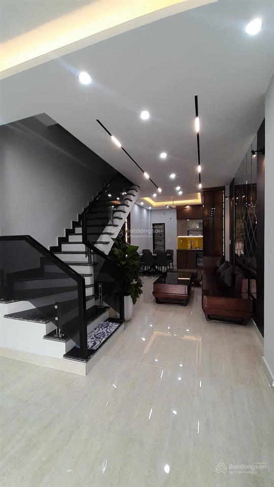 Nhà xây mới , độc lập , ngõ thông tại hùng vương, hồng bàng, ô tô đỗ cửa, chỉ 3.35 tỷ
