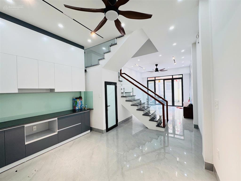 Nhà 4 tầng, cam lộ, hồng bàng ngõ ô tô, có nội thất chỉ 3,08 tỷ